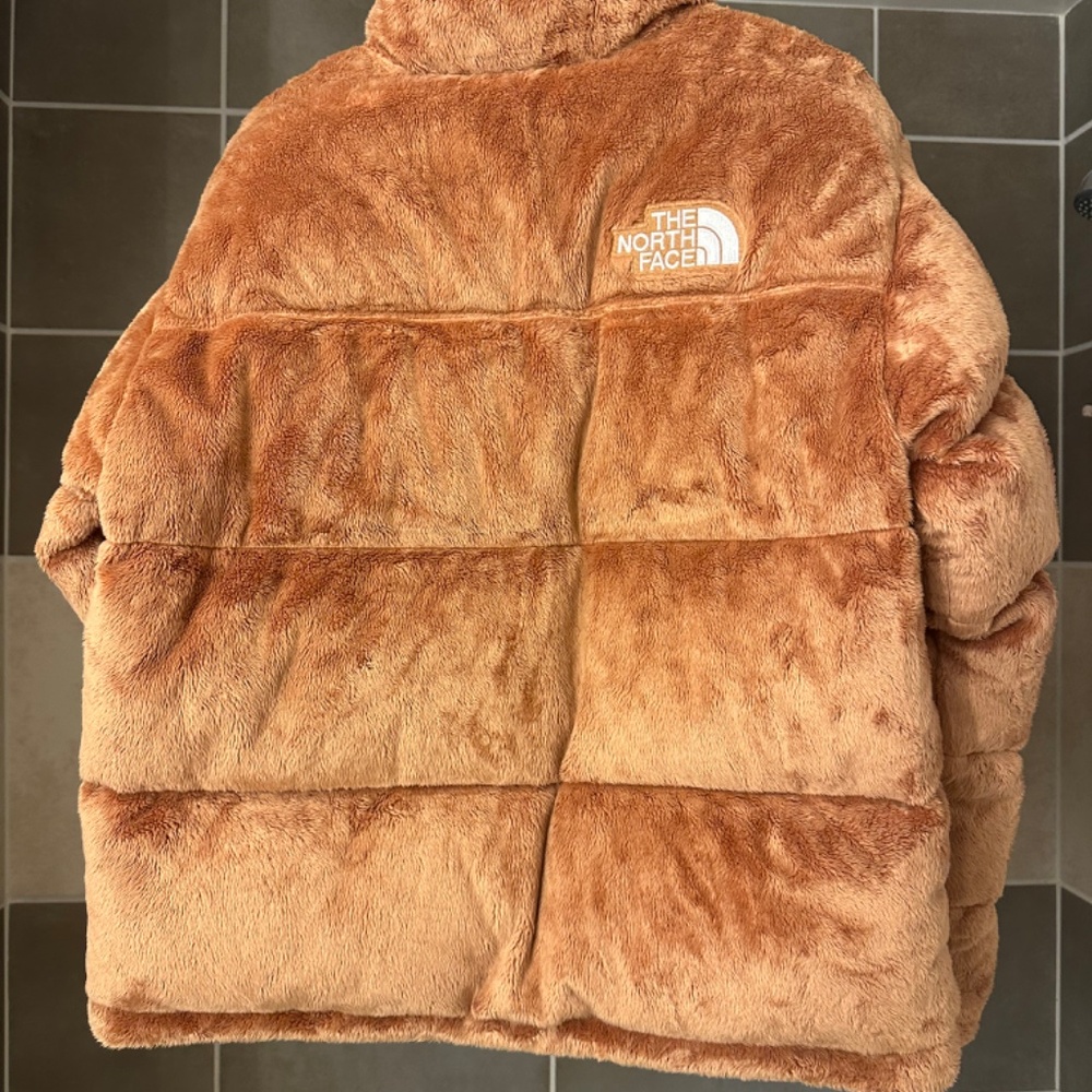 The North Face Versa Velour Nuptse MEDIUM Almond Butter Down Puffer Jacket - Picture 5 of 7